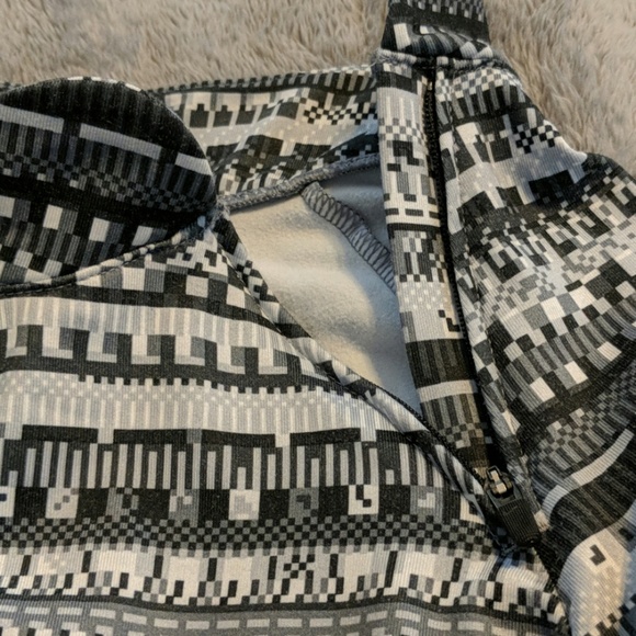 Nike Pro pullover Sweatshirt Size medium - Picture 4 of 4